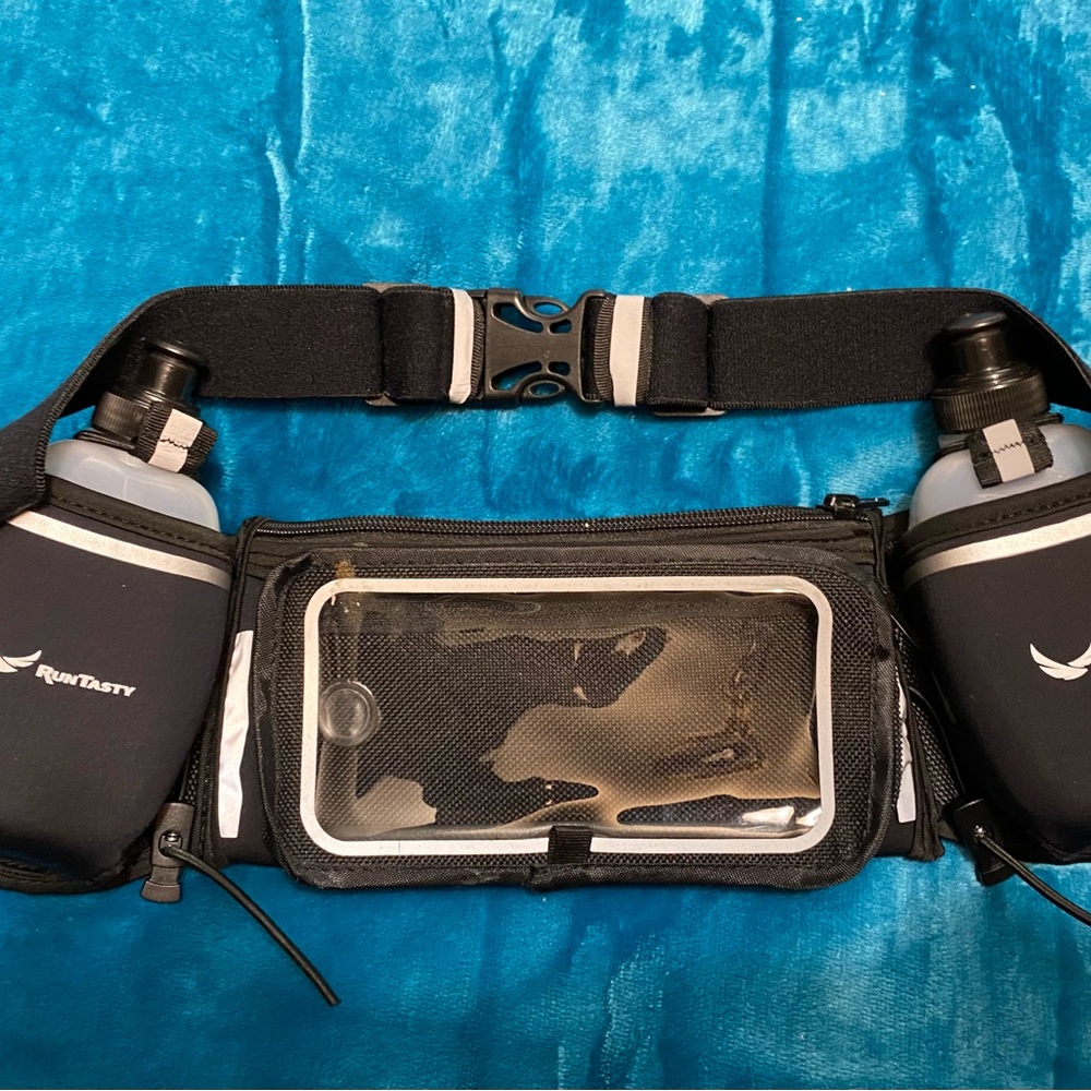 NWT RUN TASTY RUNNING BELT